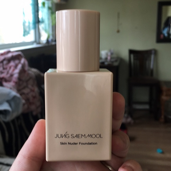 Jung Saem Mool skin nuder foundation - Picture 1 of 3